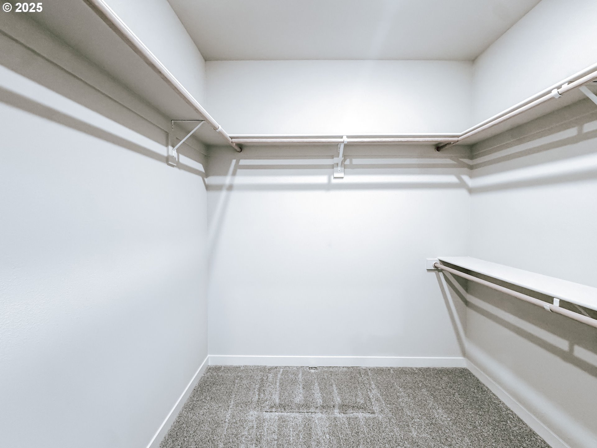 2509 South 4th Way Ridgefield, WA 98642 - Photo 27 of 45 a view of an empty walk in closet