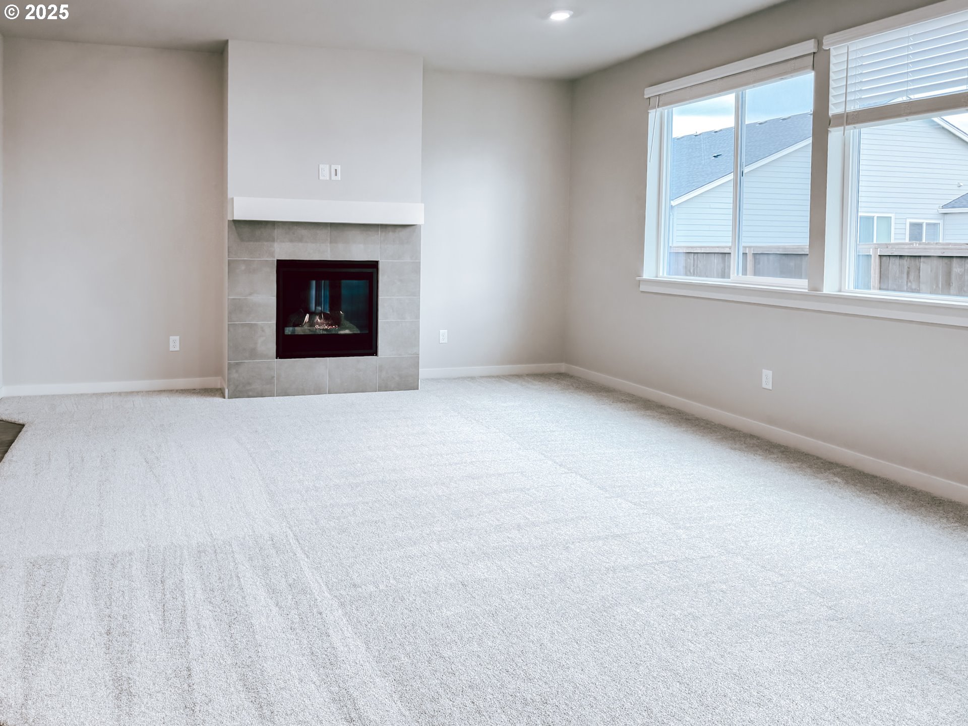 2509 South 4th Way Ridgefield, WA 98642 - Photo 29 of 45 a view of an empty room with a window