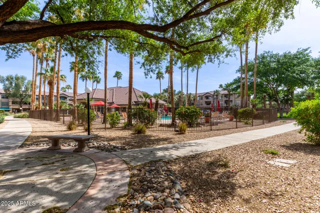 $275,000 | 14950 West Mountain View Boulevard, Unit 1112, Surprise, AZ 85374