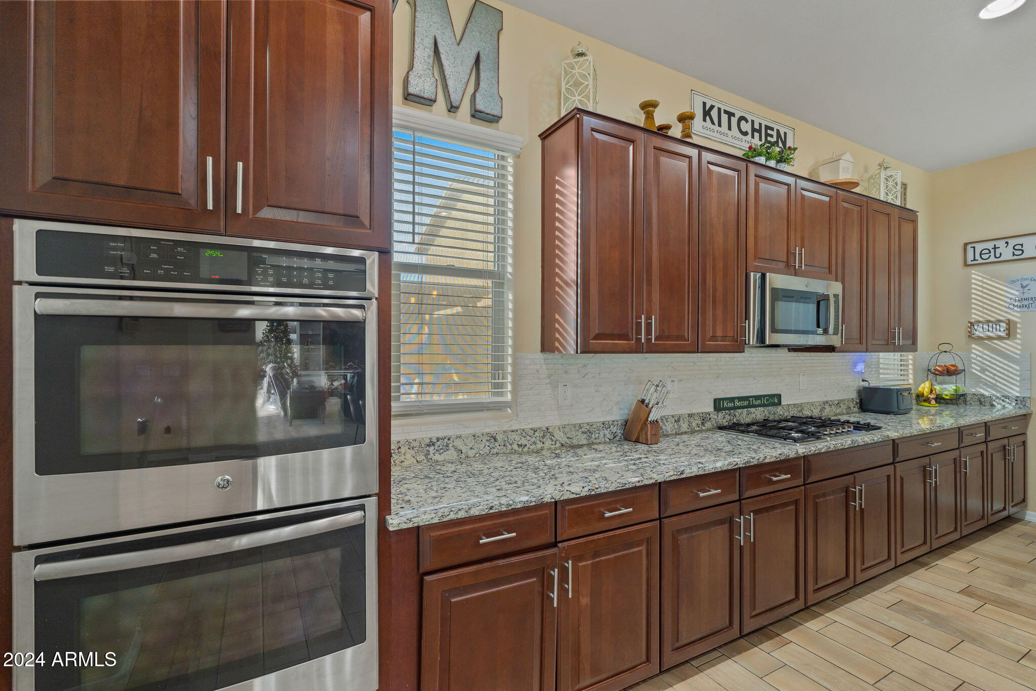 21999 East Camacho Road Queen Creek, AZ 85142 - Photo 21 of 82 21-web-or-mls-Interior-17