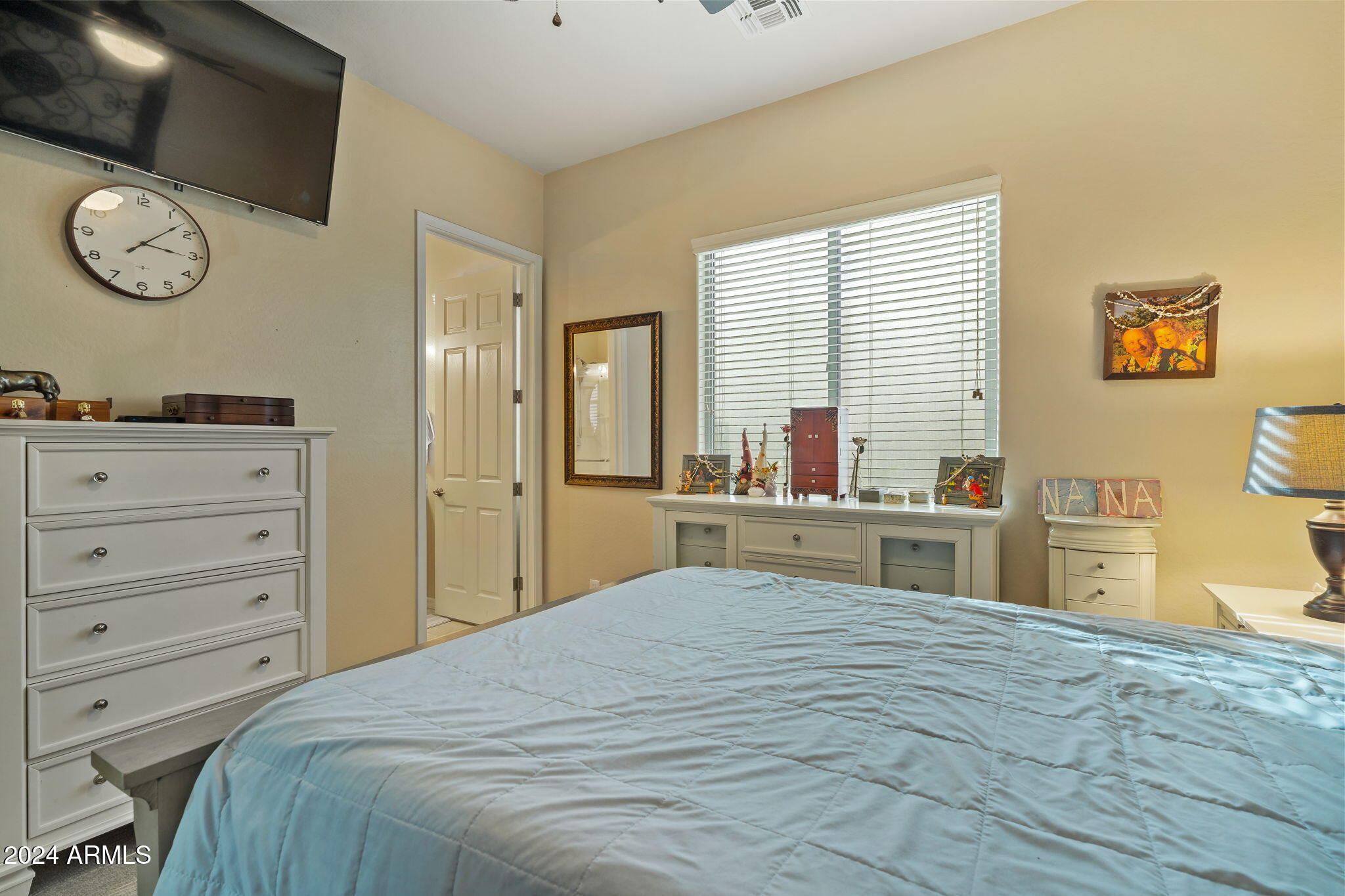 21999 East Camacho Road Queen Creek, AZ 85142 - Photo 31 of 82 31-web-or-mls-Interior-27