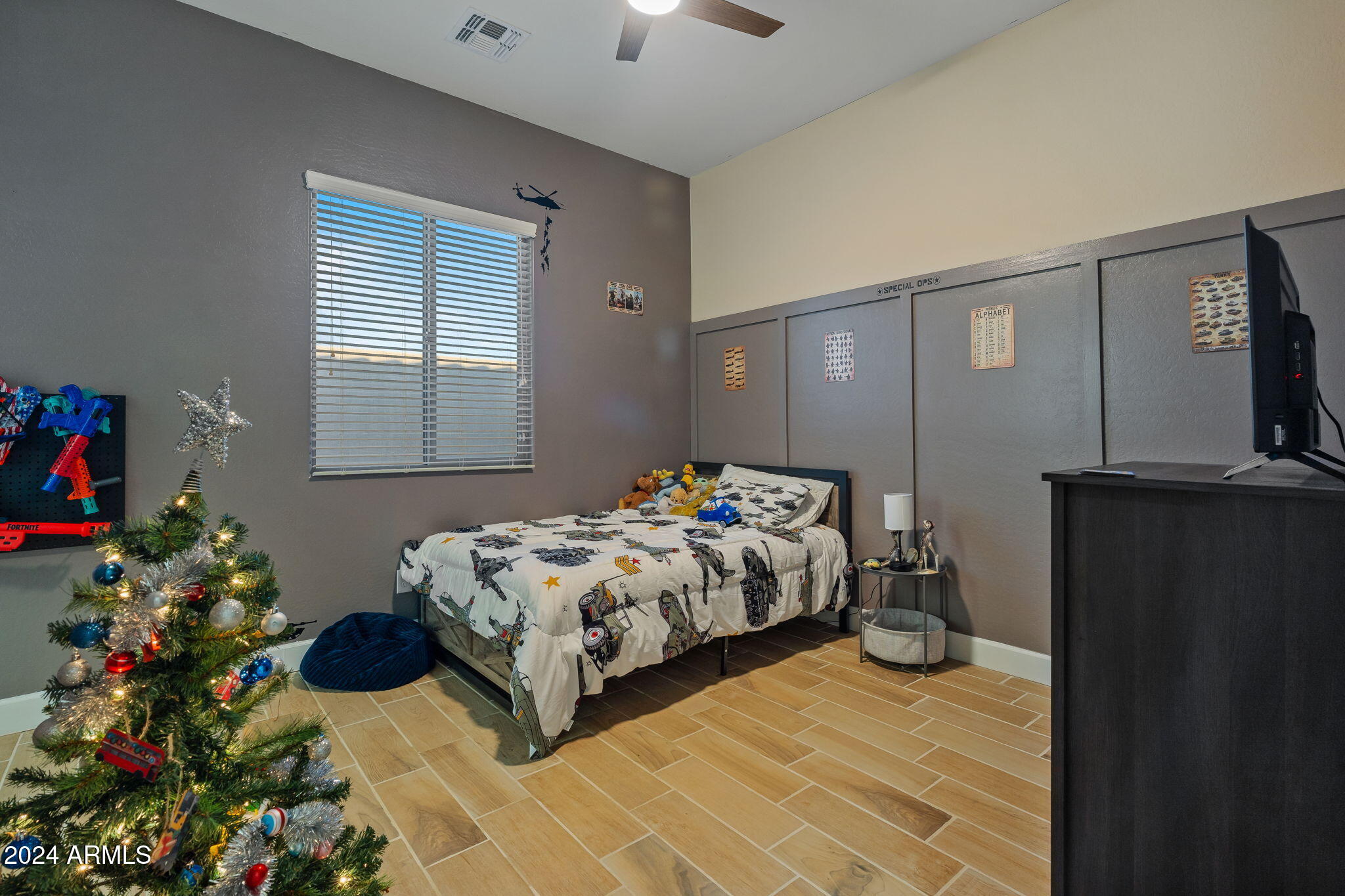 21999 East Camacho Road Queen Creek, AZ 85142 - Photo 39 of 82 39-web-or-mls-Interior-35