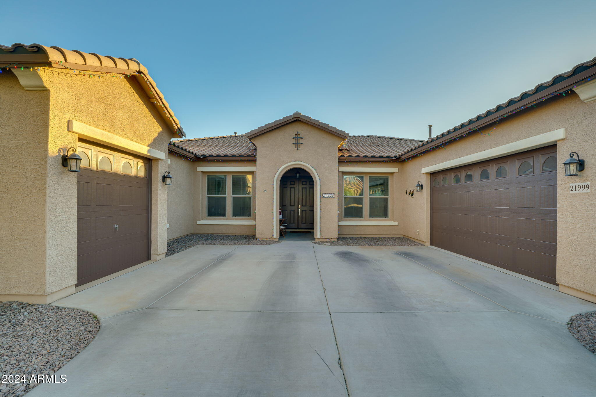 21999 East Camacho Road Queen Creek, AZ 85142 - Photo 4 of 82 4-web-or-mls-Exterior-41