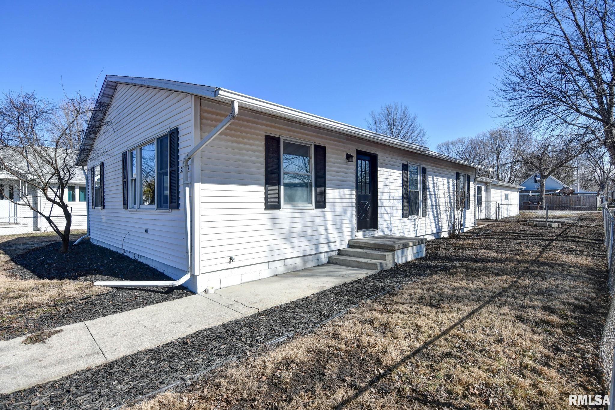 204 Henry Street Bulpitt, IL 62517 - Photo 23 of 52