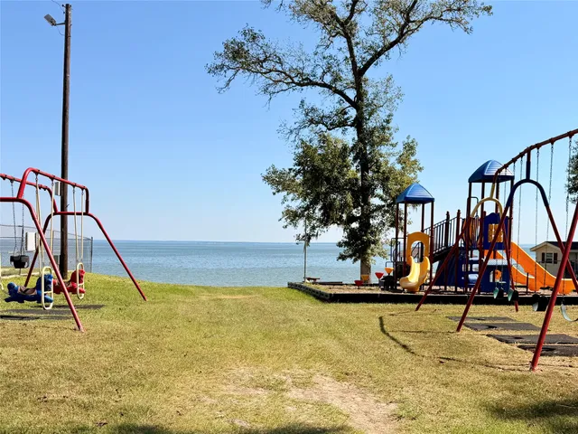 $305,000 | 94 Gov Bell Drive, Point Blank, TX 77364