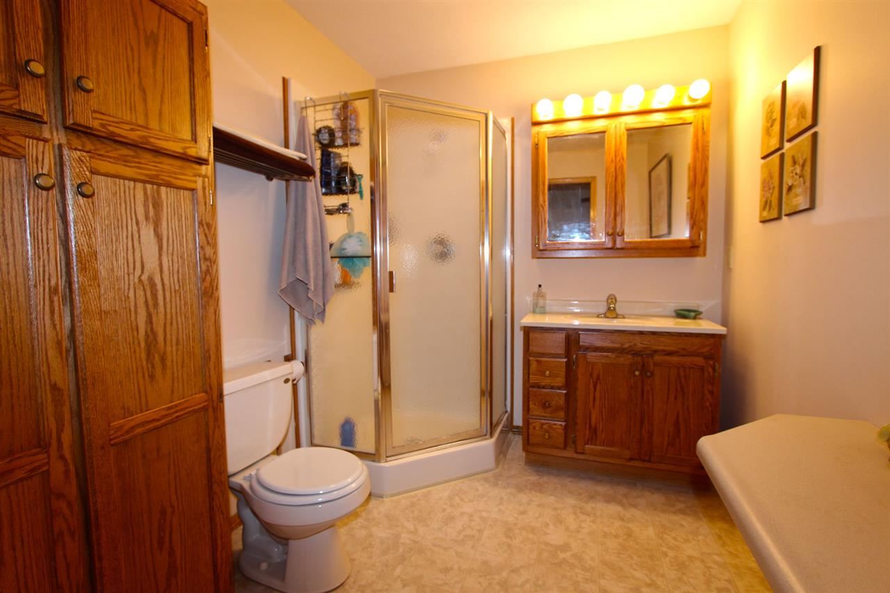 55104 Moss Road South Bend, IN 46628 - Photo 16 of 26 Gallery Image 16