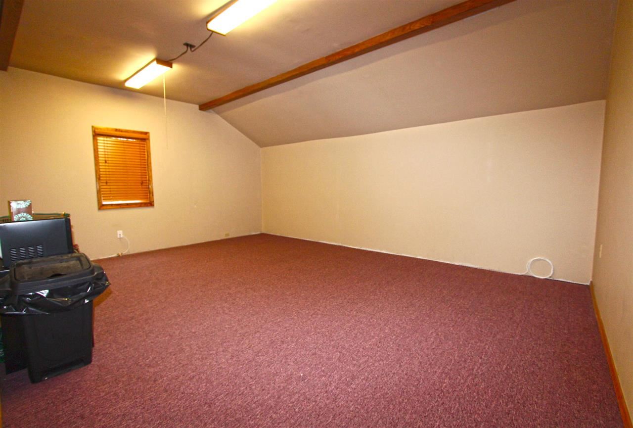 55104 Moss Road South Bend, IN 46628 - Photo 17 of 26 Gallery Image 17