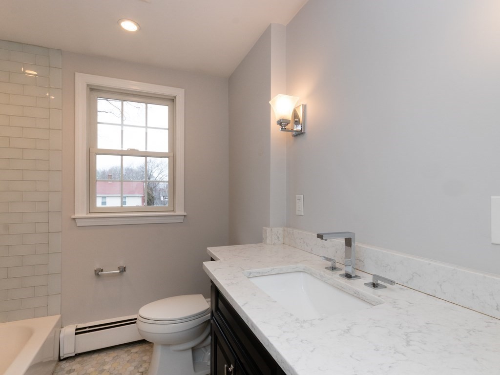 15 Wallace Road Quincy, MA 02169 - Photo 20 of 36 Gallery Image 20