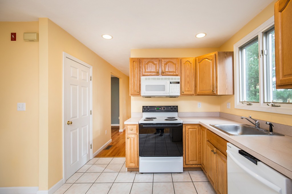 29 Furbush Road Boston, MA 02132 - Photo 13 of 28 Gallery Image 13