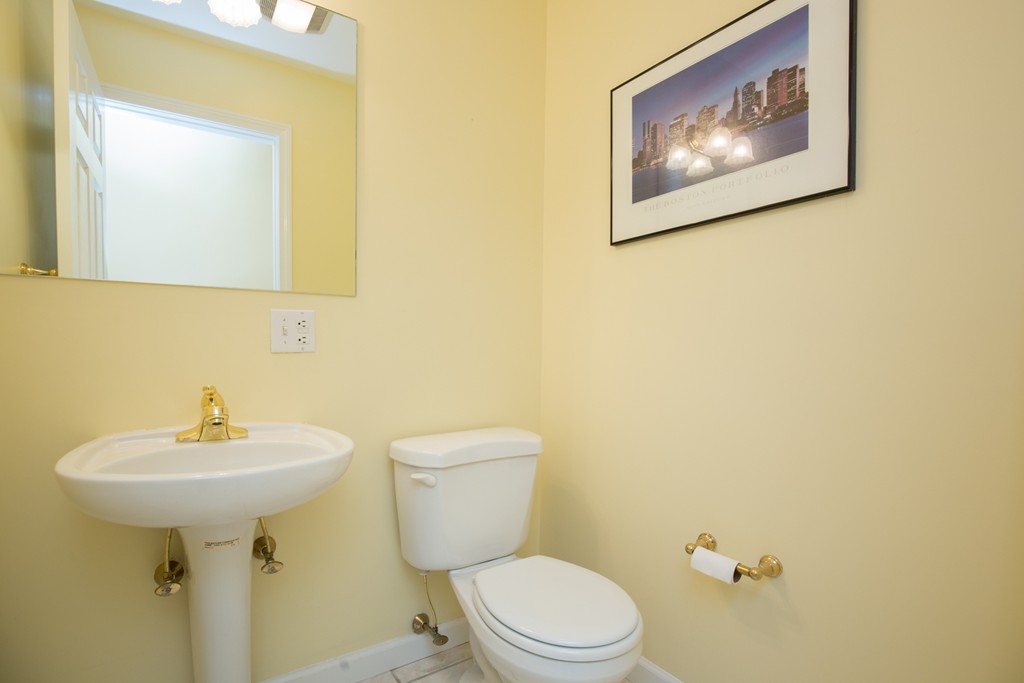 29 Furbush Road Boston, MA 02132 - Photo 18 of 28 Gallery Image 18