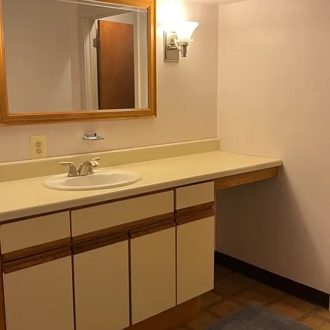 $275,000 | 593 Main Street, Unit SL4, Leominster, MA 01453