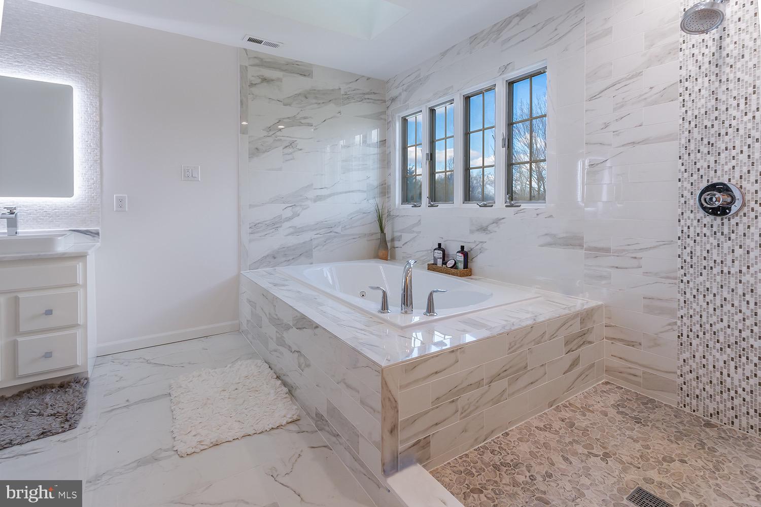 7 Bridle Path Southampton, NJ 08088 - Photo 19 of 25