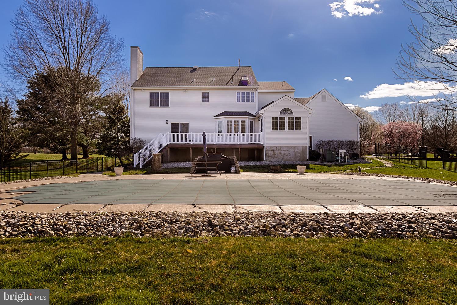 7 Bridle Path Southampton, NJ 08088 - Photo 2 of 25