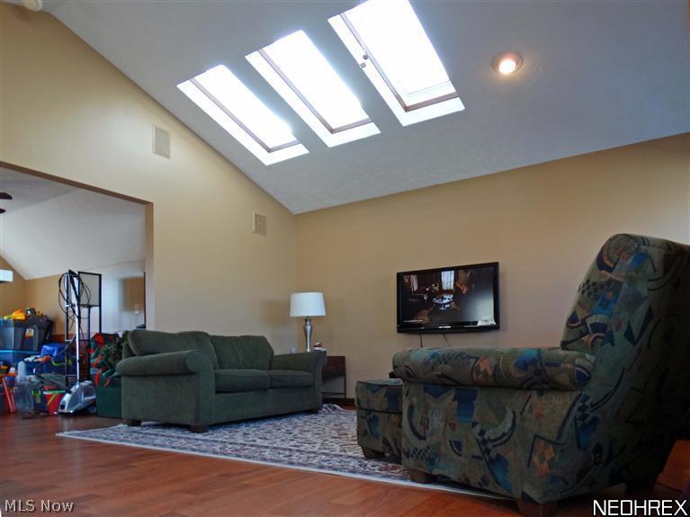 614 Literary Road Cleveland, OH 44113 - Photo 24 of 25 Gallery Image 24