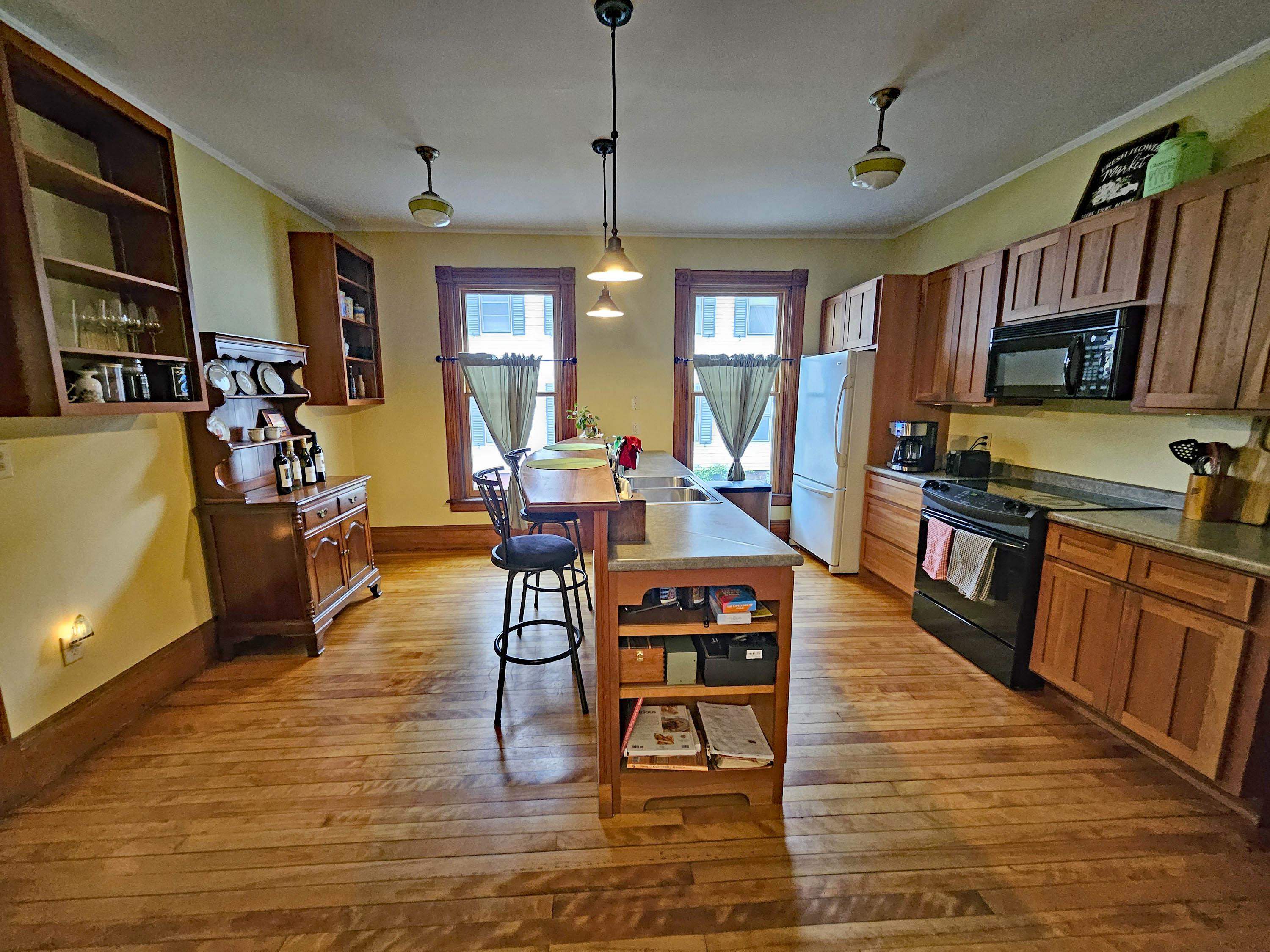 30 Chapin Street Brattleboro, VT 05301 - Photo 19 of 31