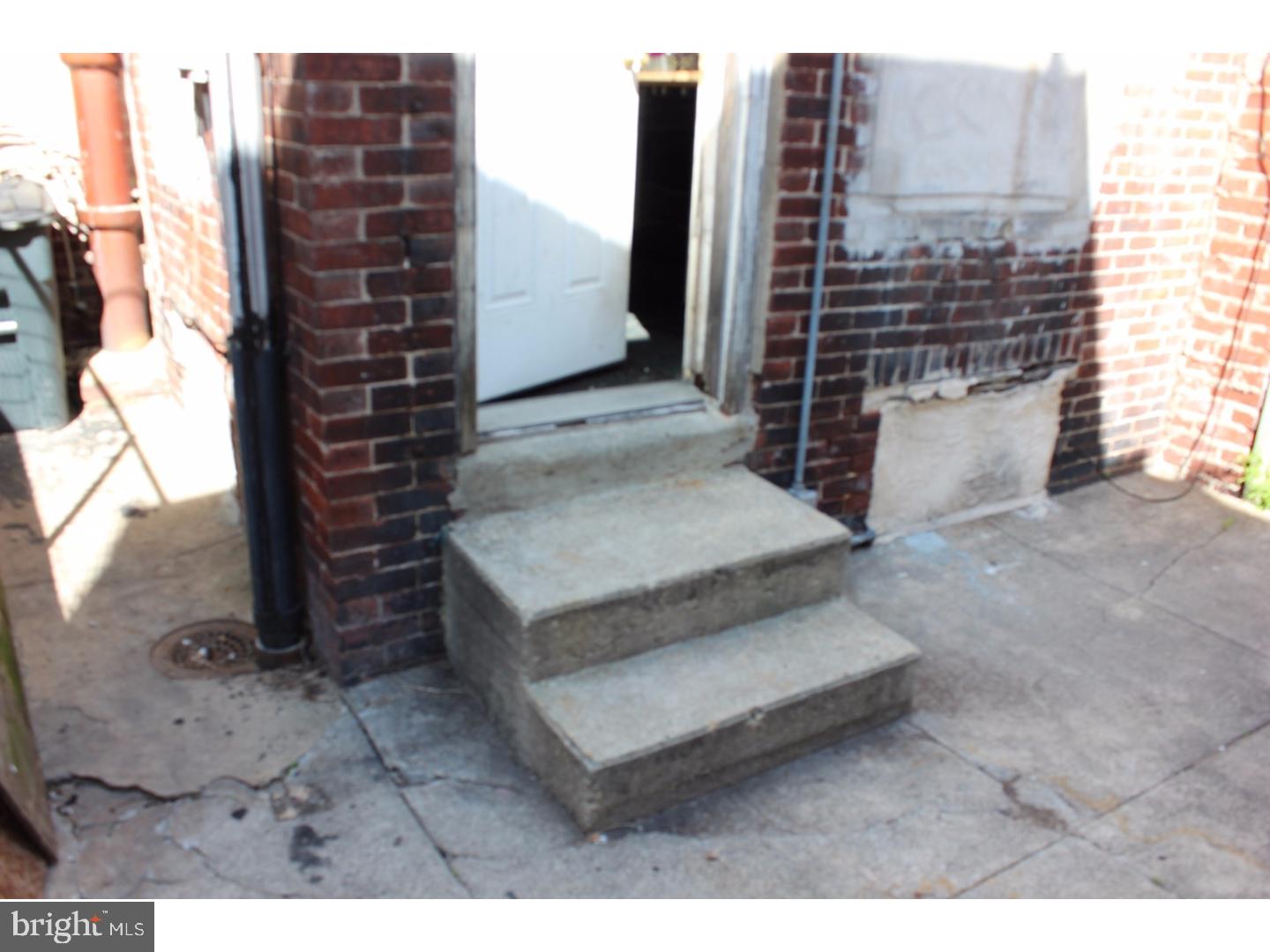 2547 South Mildred Street Philadelphia, PA 19148 - Photo 20 of 25 Back Yard