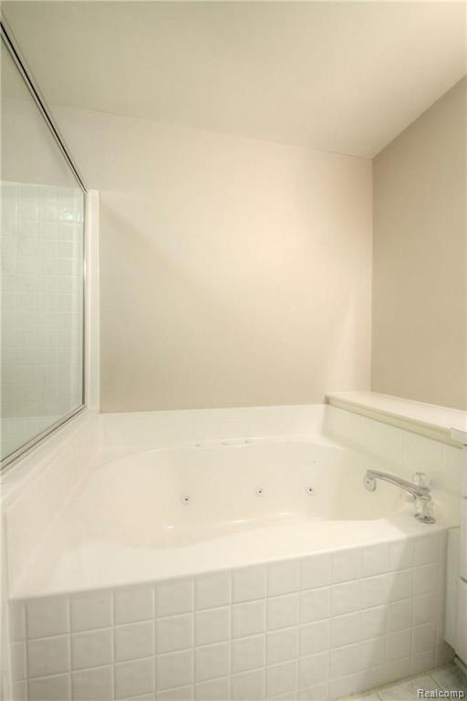 28126 Carlton Way Drive Novi, MI 48377 - Photo 27 of 43