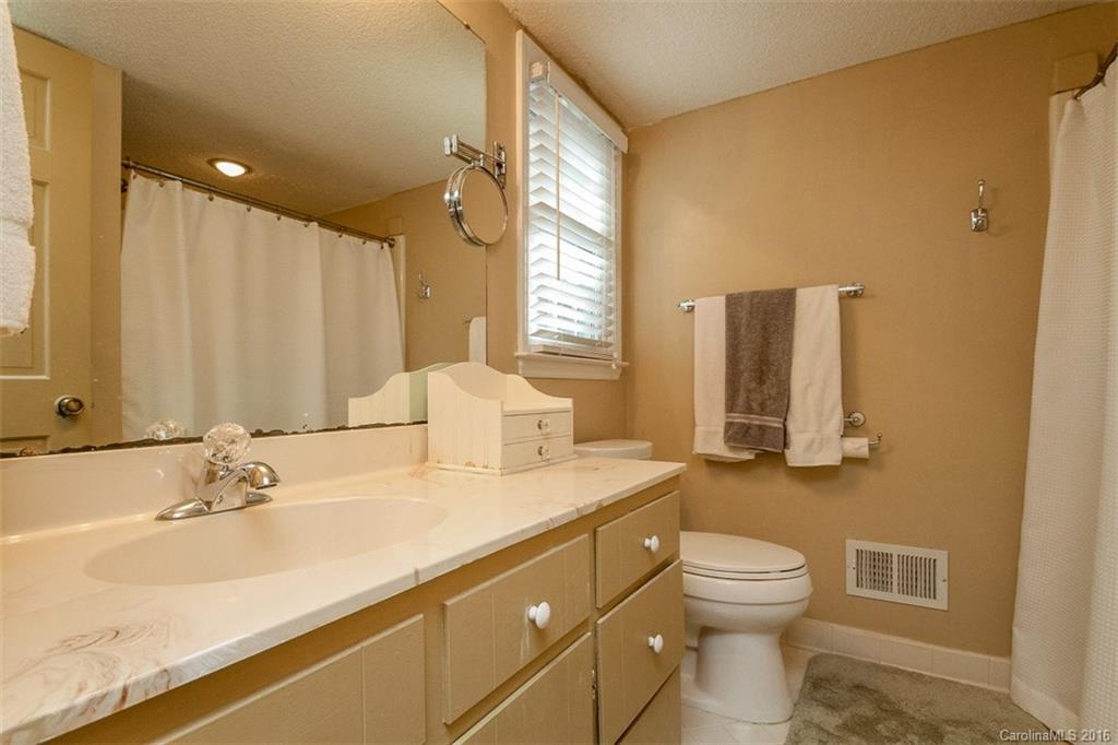 10301 Rocking Chair Road, Unit 3 Matthews, NC 28105 - Photo 11 of 24 Gallery Image 11