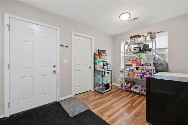 $245,000 | 303 West Broadway Street, Higginsville, MO 64037