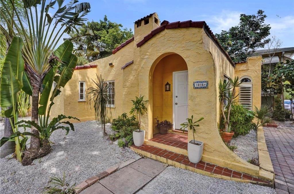 1818 Florida Avenue West Palm Beach, FL 33401 - Photo 2 of 50 a view of a house with a yard