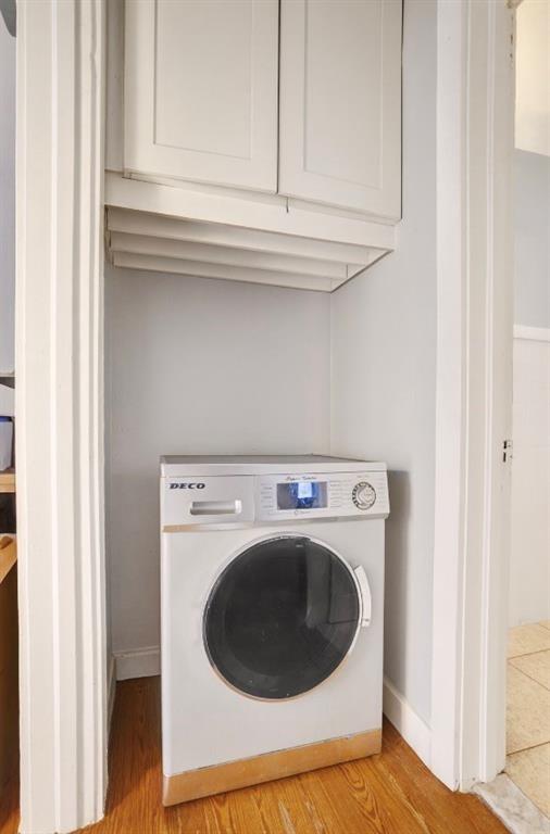 1818 Florida Avenue West Palm Beach, FL 33401 - Photo 45 of 50 a utility room with dryer and washer