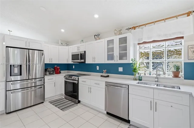 $625,000 | 20494 Southwest 5th Street, Pembroke Pines, FL 33029