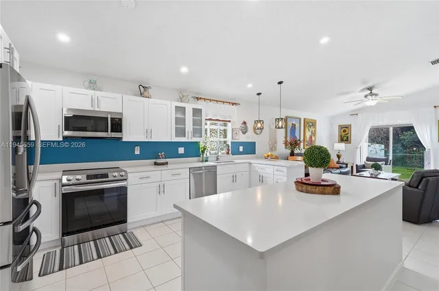 $625,000 | 20494 Southwest 5th Street, Pembroke Pines, FL 33029