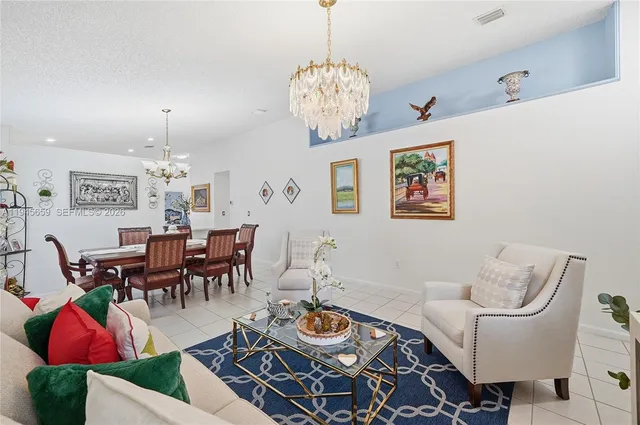 $625,000 | 20494 Southwest 5th Street, Pembroke Pines, FL 33029