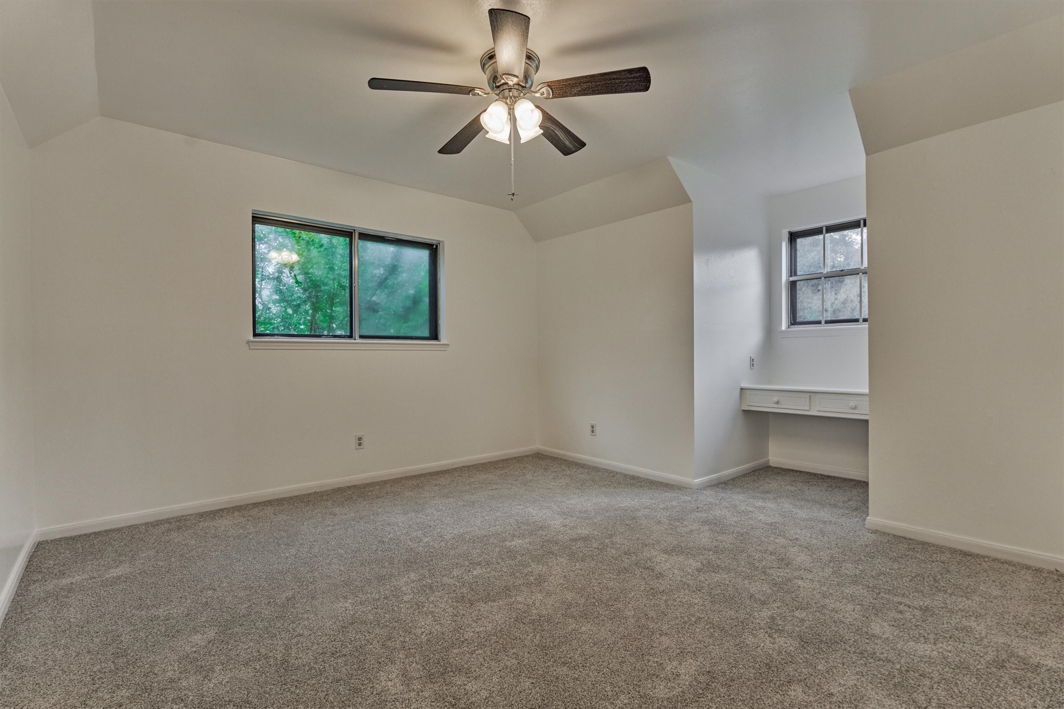 19426 Whitewood Drive Spring, TX 77373 - Photo 27 of 41 3rd Secondary Bedroom with Walk in closet and built in Desk