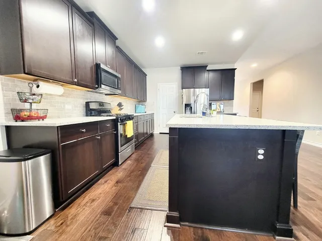 $2,295 | 3720 Soft Shore Lane, Pflugerville, TX 78660