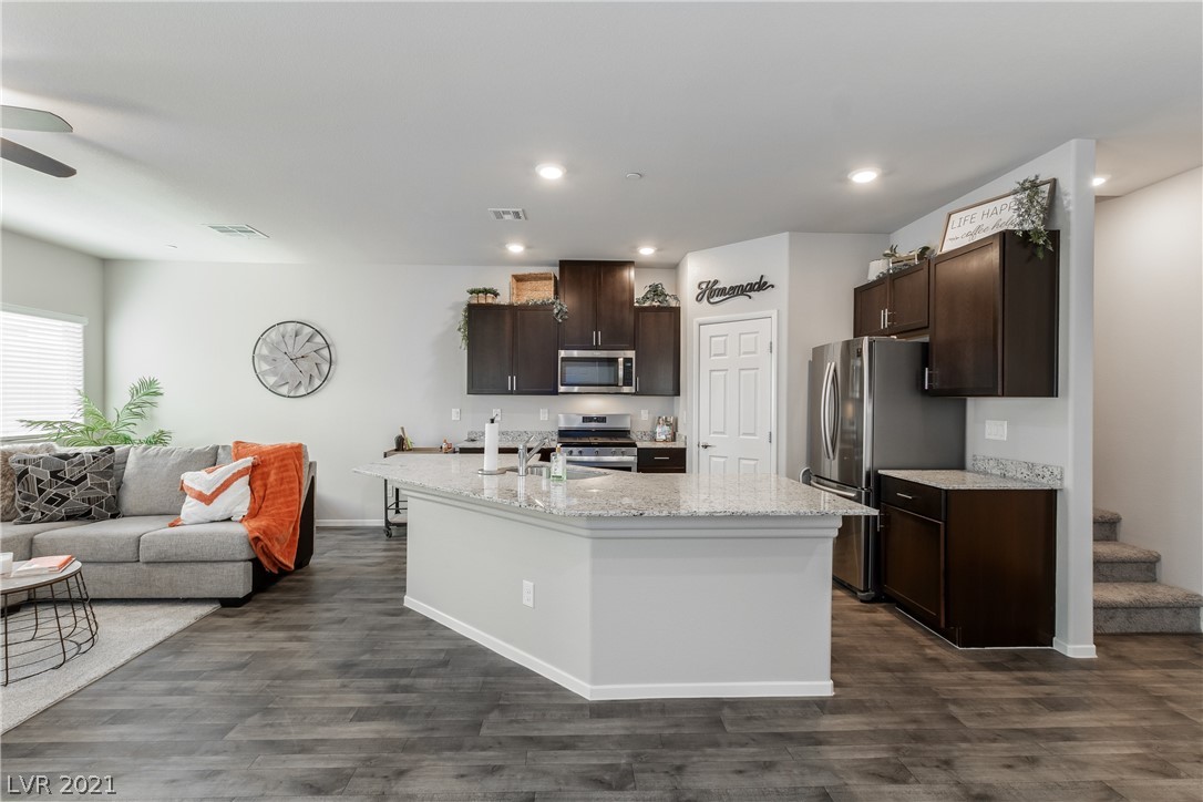 4705 Ridgeley Avenue, Unit 103 North Las Vegas, NV 89084 - Photo 11 of 41