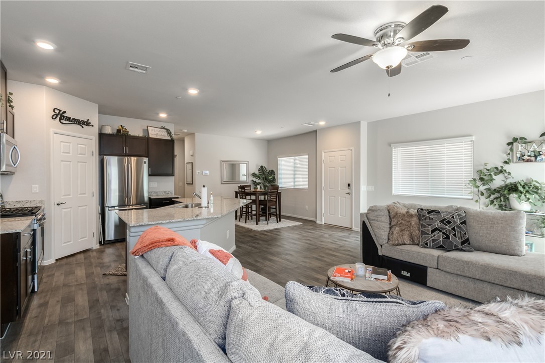 4705 Ridgeley Avenue, Unit 103 North Las Vegas, NV 89084 - Photo 8 of 41