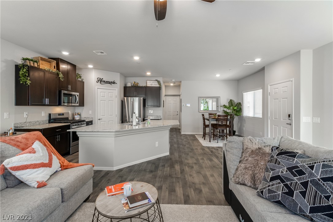 4705 Ridgeley Avenue, Unit 103 North Las Vegas, NV 89084 - Photo 9 of 41