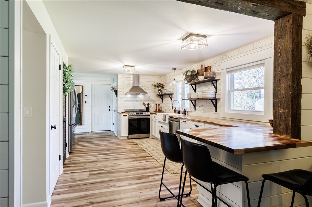 16 Pebble Hill Road Perinton, NY 14450 - Photo 10 of 45