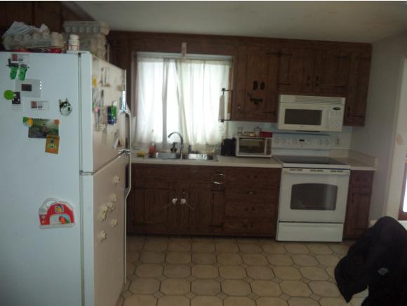 71 Stage Road Nottingham, NH 03290 - Photo 2 of 4