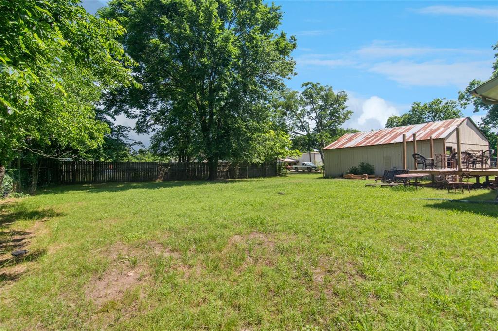 1102 West 12th Street Bonham, TX 75418 - Photo 19 of 27 View of fenced backyard