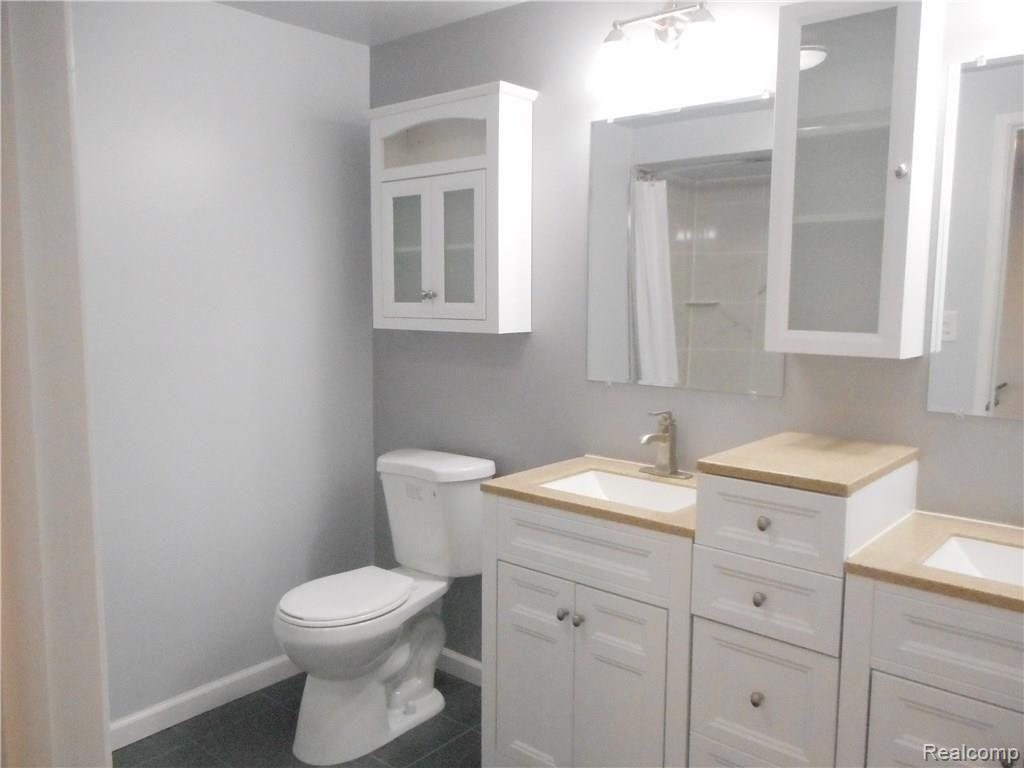 21070 Andover Road Southfield, MI 48076 - Photo 18 of 30 21070 Andover Road_17.JPG
