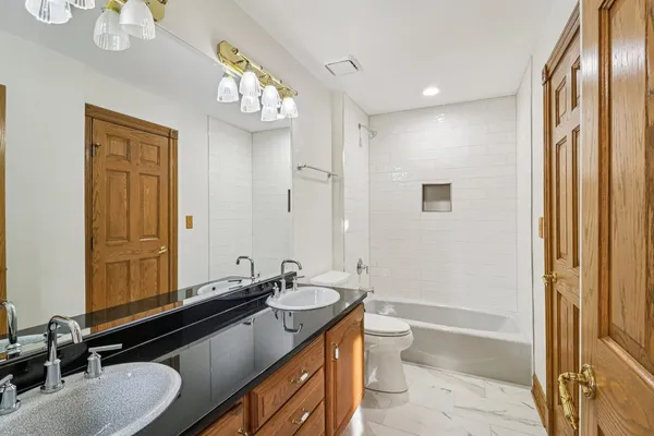 $1,399,900 | 9 Silo Ridge Road West, Orland Park, IL 60467