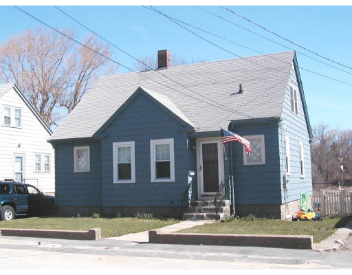 12 Abbott Road Gloucester, MA 01930 - Photo 1 of 8 Gallery Image 1
