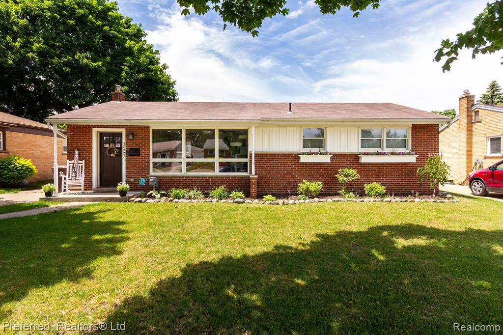 36971 Greenbush Road Wayne, MI 48184 - Photo 1 of 36 Gallery Image 1
