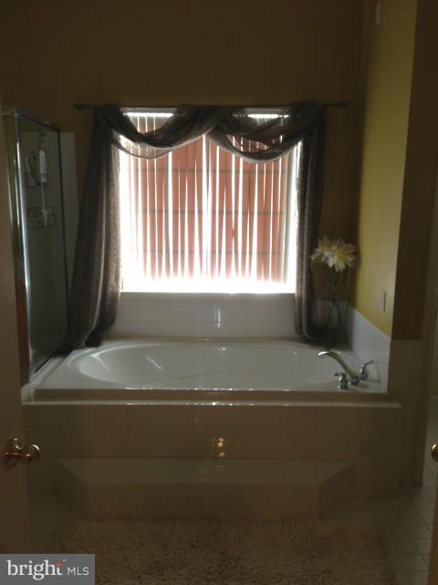2911 Kidder Road Clinton, MD 20735 - Photo 11 of 28 Bath (Master)