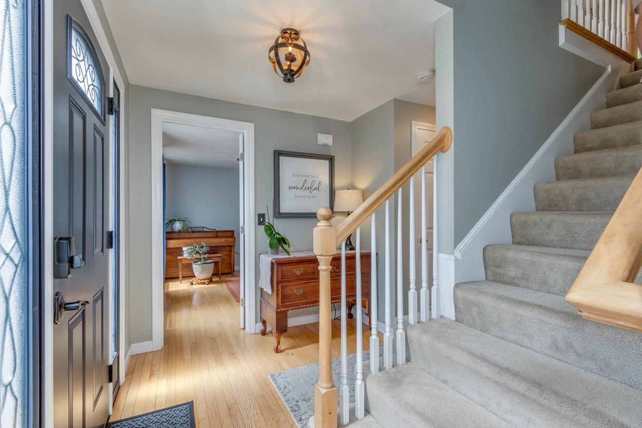 56 Kennard Road Manchester, NH 03104 - Photo 20 of 40