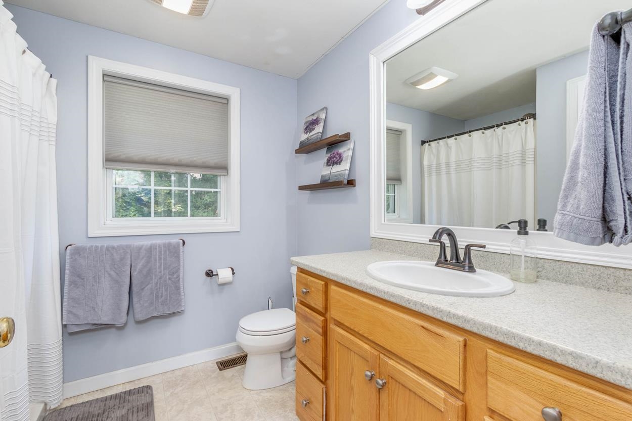 56 Kennard Road Manchester, NH 03104 - Photo 25 of 40