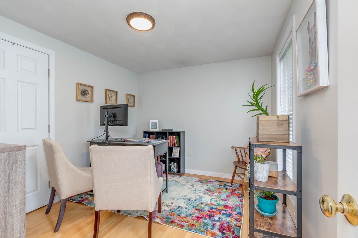 56 Kennard Road Manchester, NH 03104 - Photo 31 of 40
