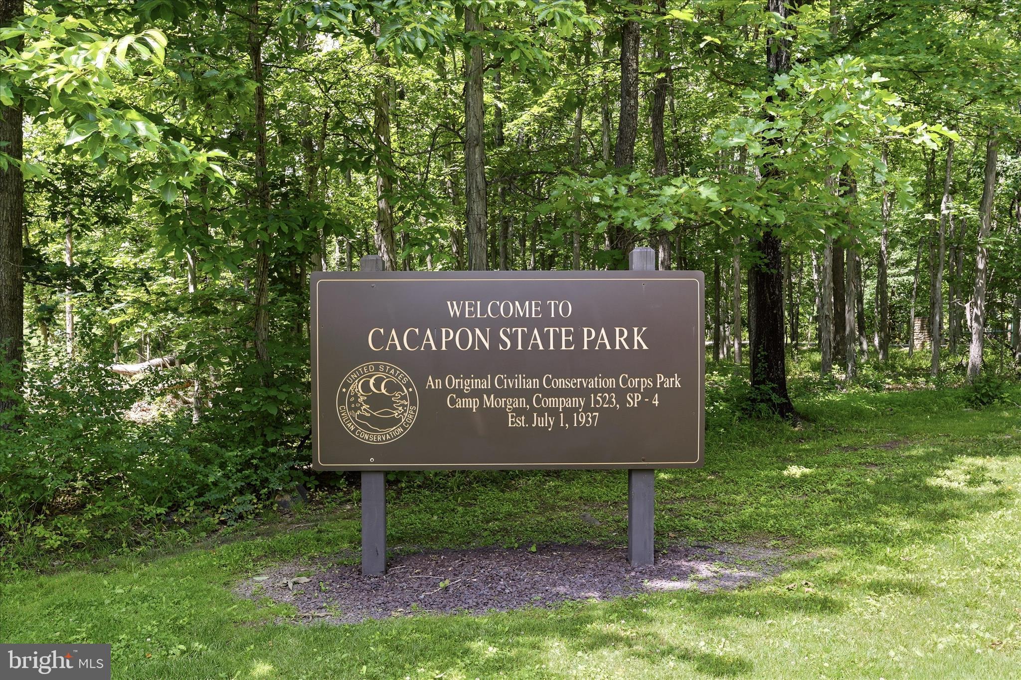 9581 Valley Road Berkeley Springs, WV 25411 - Photo 61 of 69 Cacapon Resort Community Sign