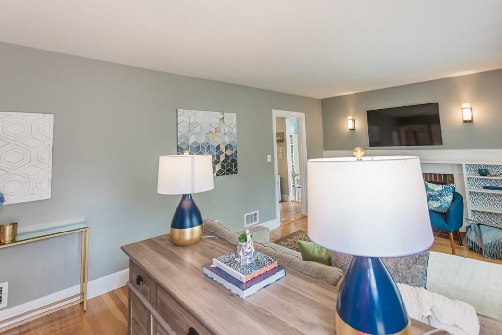 37 Columbia Road Danvers, MA 01923 - Photo 7 of 42 Gallery Image 7