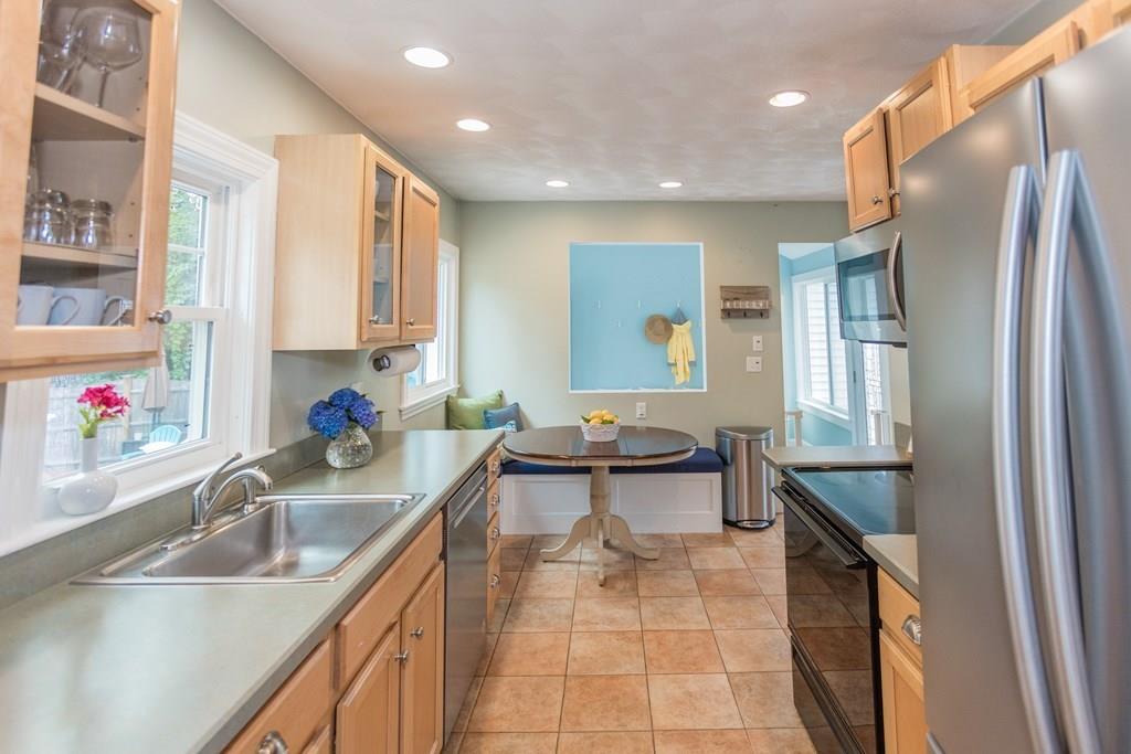 37 Columbia Road Danvers, MA 01923 - Photo 8 of 42 Gallery Image 8