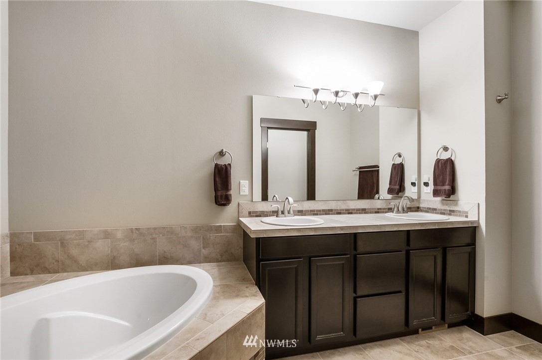 3804 Northeast 3rd Place Renton, WA 98056 - Photo 20 of 22