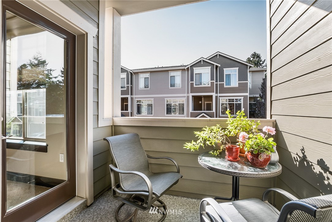 3804 Northeast 3rd Place Renton, WA 98056 - Photo 10 of 22