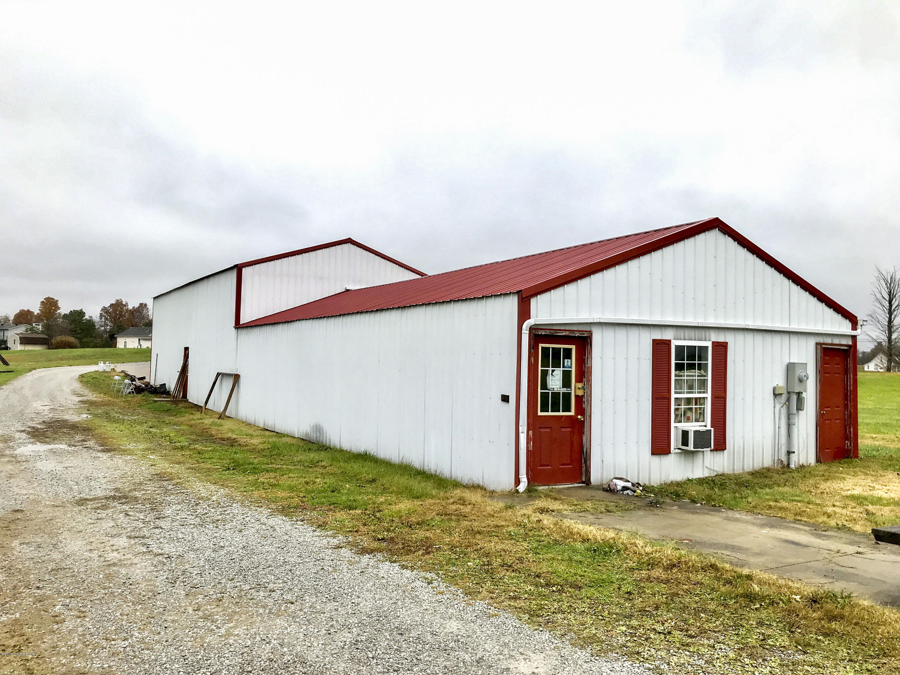 7355 Elizabethtown Road Leitchfield, KY 42754 - Photo 31 of 38 29